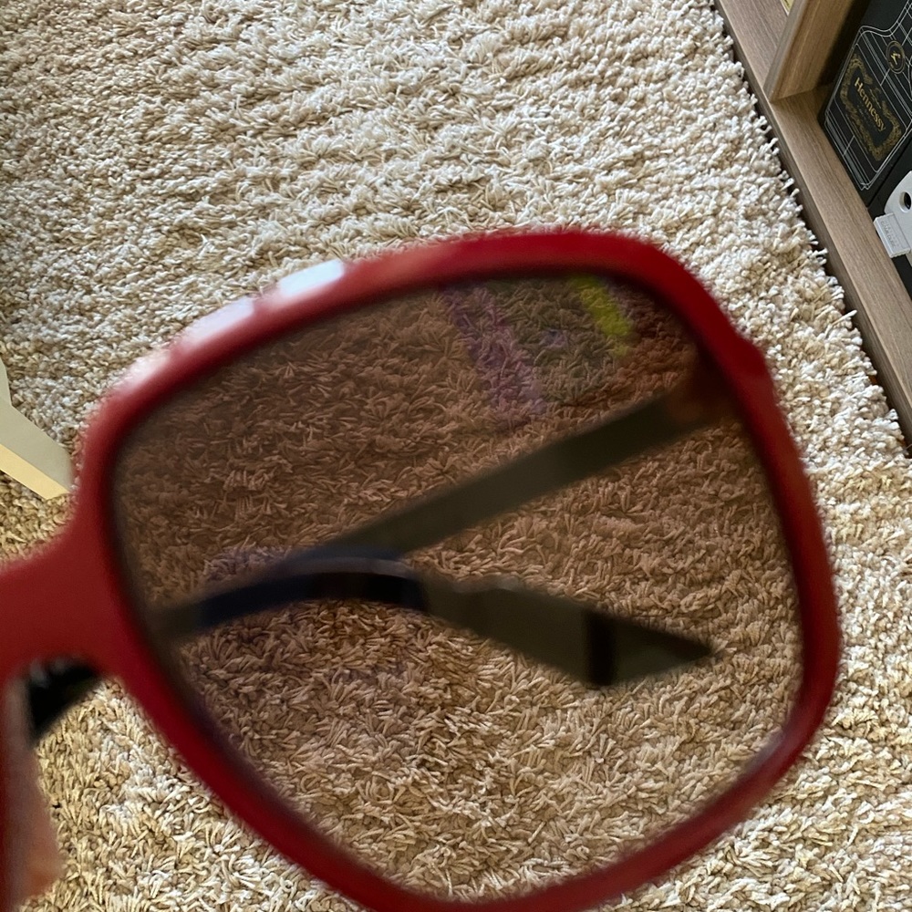 Gucci sunglasses 💯 authentic

#gucci #sunglasses - Picture 5 of 10